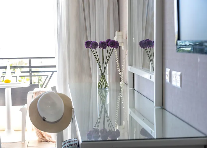 Pavlo Napa 4* Ayia Napa