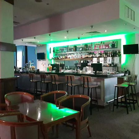 Pavlo Napa Hotel 4*