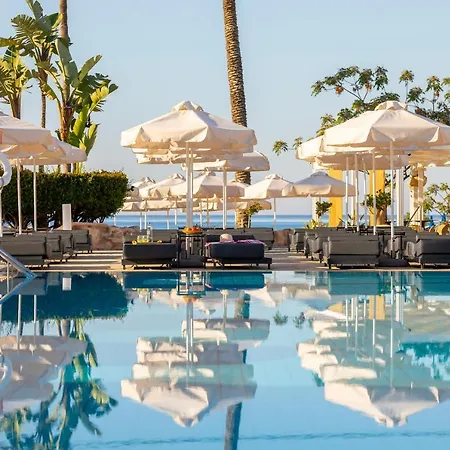 Hotel Pavlo Napa