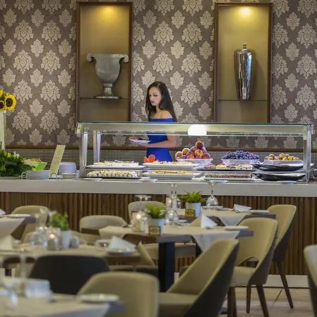 Pavlo Napa Hotel