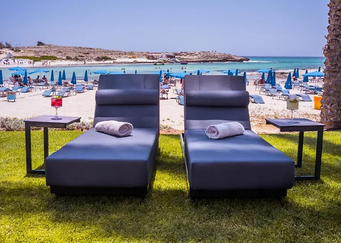 Hotell Pavlo Napa 4*